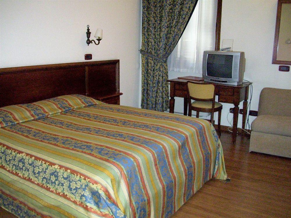 Hotel Sebino Sarnico Exteriér fotografie