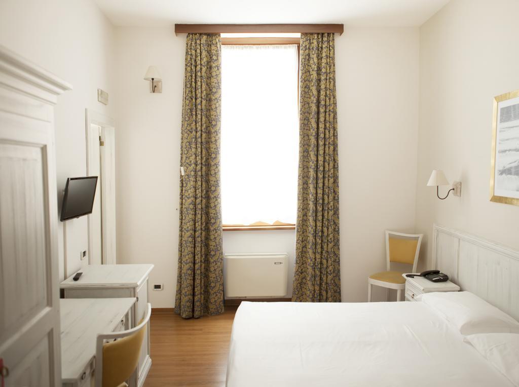 Hotel Sebino Sarnico Exteriér fotografie